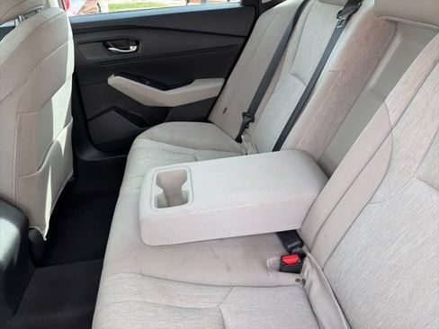 Certified 2023 Honda Accord EX image 18