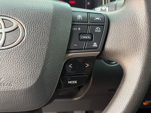 Used 2025 Toyota Camry LE FWD image 26