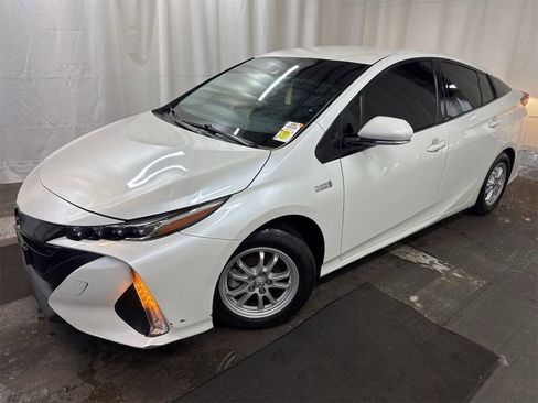Used 2017 Toyota Prius Prime Plus image 1