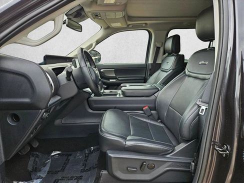 Used 2025 Ford Expedition Platinum AWD/4WD image 14