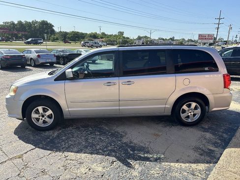 Used 2012 Dodge Grand Caravan SXT FWD image 5