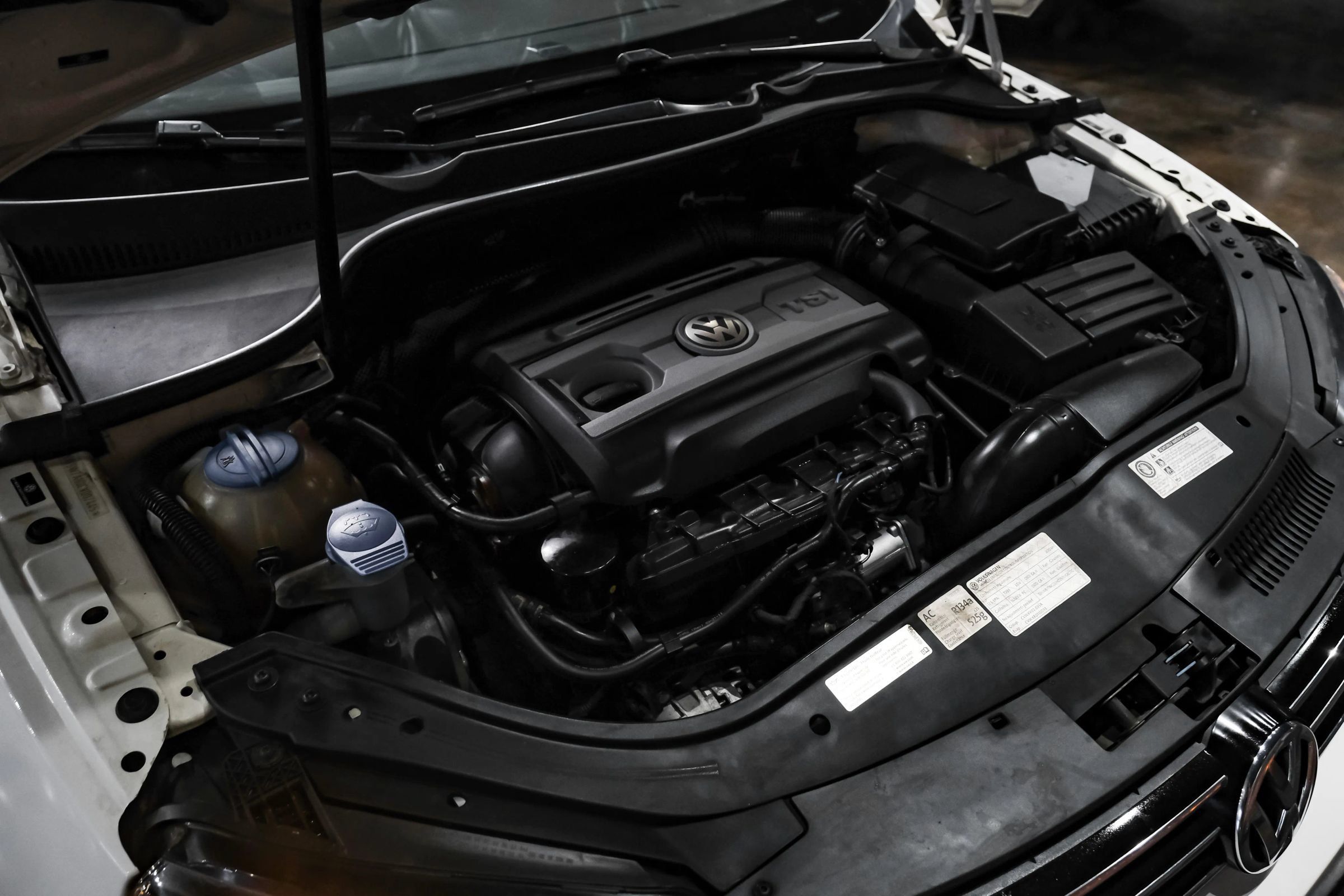 Used 2012 Volkswagen Eos Komfort FWD image 37