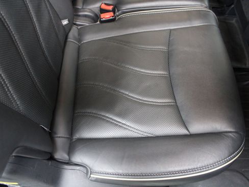 Used 2019 INFINITI QX60 Luxe w/ Essential Package image 27