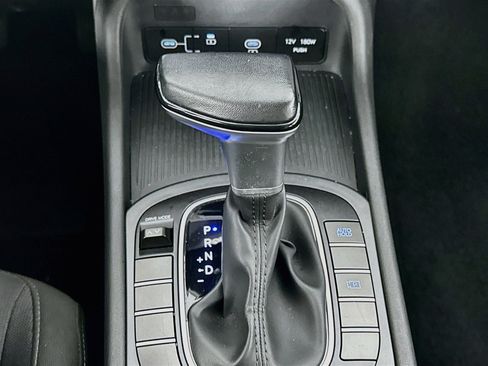 Used 2025 Hyundai Kona SEL FWD image 25
