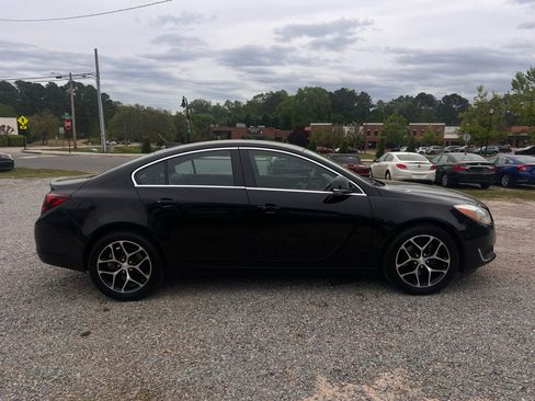 Used 2017 Buick Regal Premium w/ Driver Confidence Package #1 image 4