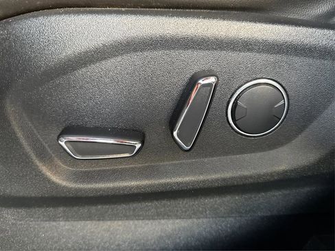 Used 2016 Ford Edge SEL w/ Equipment Group 201A AWD/4WD image 18