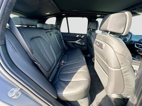 New 2026 BMW X5 M60i w/ Executive Package image 22
