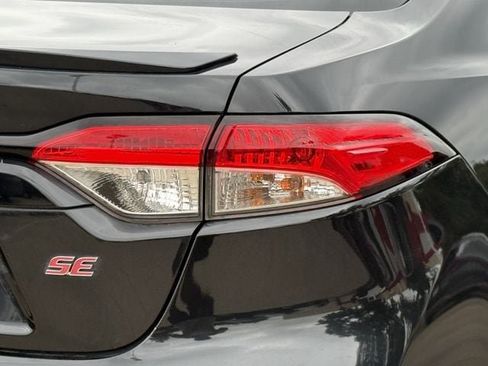 Used 2020 Toyota Corolla SE FWD image 7