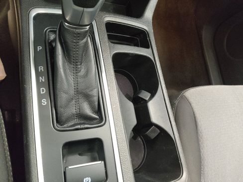 Used 2019 Ford Escape SE FWD image 26