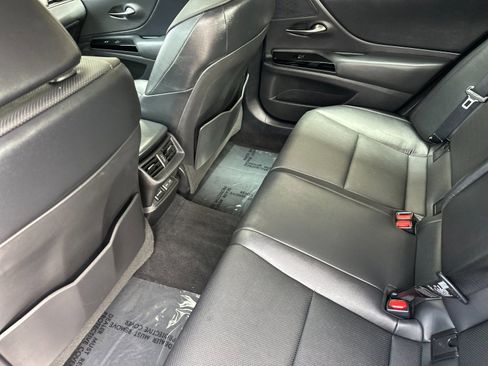 Used 2022 Lexus ES 350 w/ Premium Package image 13