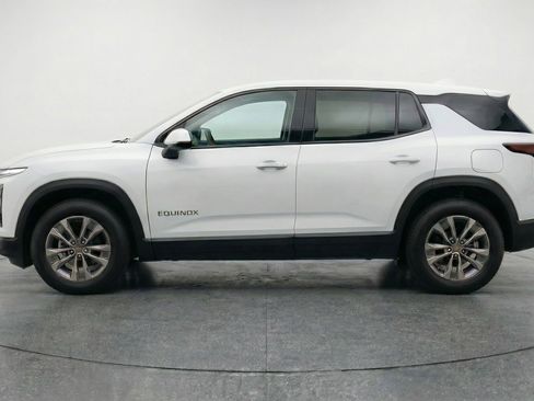 Used 2025 Chevrolet Equinox LT image 5