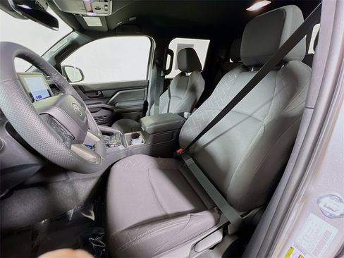 Certified 2025 Toyota Tacoma SR5 image 19