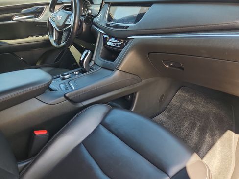 Used 2023 Cadillac XT5 Premium Luxury AWD/4WD image 17