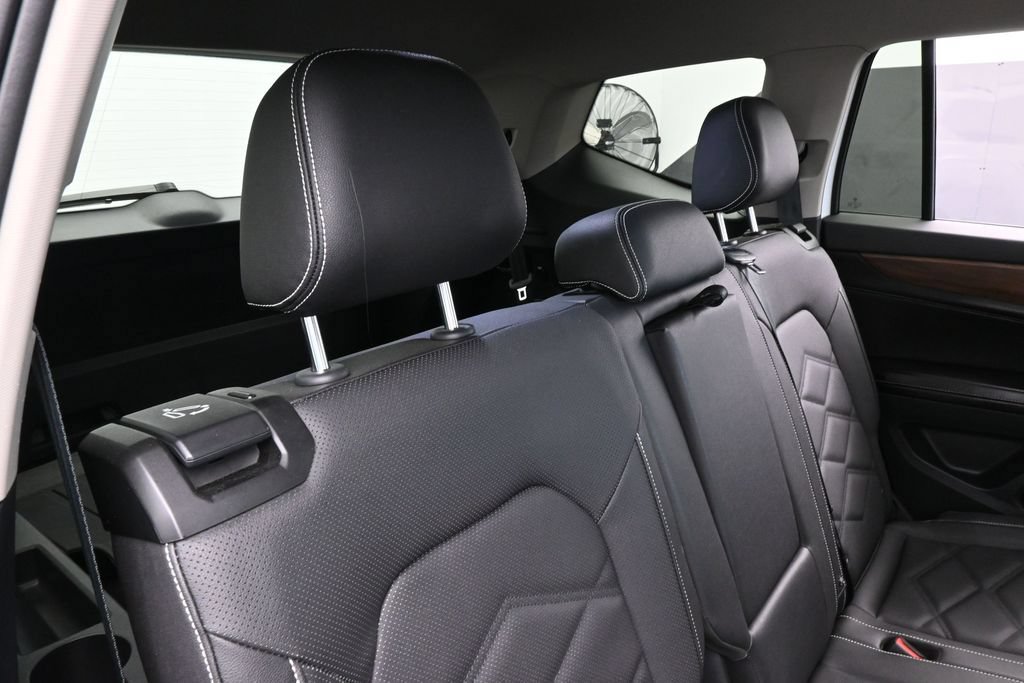 Used 2026 Volkswagen Atlas SE FWD image 34