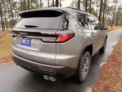 New 2026 GMC Acadia AT4 w/ Luxury Package AWD/4WD image 5