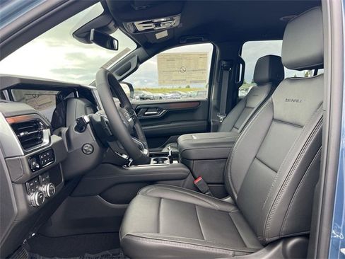 New 2026 GMC Yukon XL Denali image 24