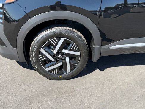 New 2026 Nissan Kicks SV w/ Cold Weather Package FWD image 27