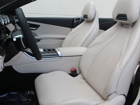 New 2026 Mercedes-Benz CLE 450 4MATIC Cabriolet image 16