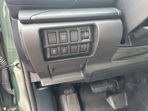 Used 2023 Subaru Forester Base image 11