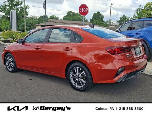 Used 2023 Kia Forte LXS FWD image 8