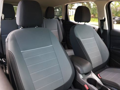 Used 2014 Ford Escape SE FWD image 16