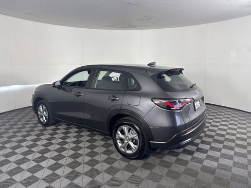 Certified 2025 Honda HR-V LX image 6