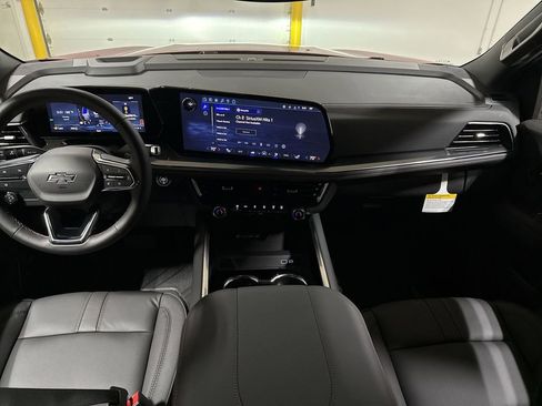 New 2026 Chevrolet Suburban RST w/ Comfort Package AWD/4WD image 10