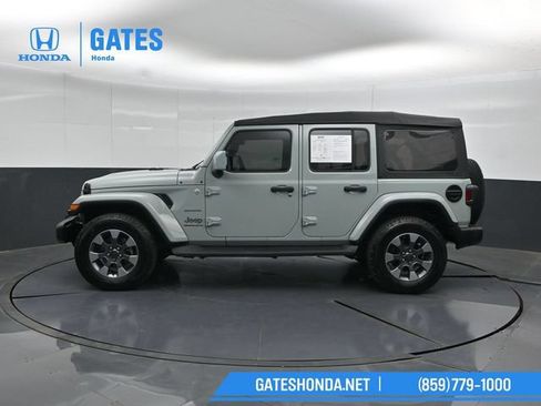 Used 2023 Jeep Wrangler Unlimited Sahara w/ Cold Weather Group AWD/4WD image 7