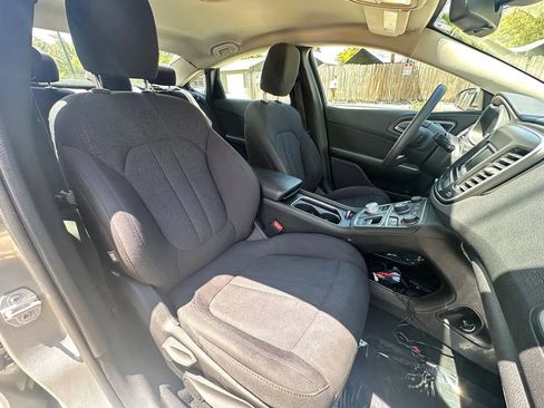 Used 2015 Chrysler 200 Limited FWD image 23