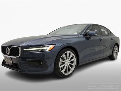 Used 2021 Volvo S60 T5 Momentum w/ Premium Package