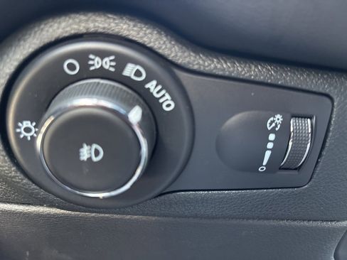 Used 2022 Dodge Durango GT image 22