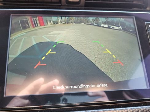 Used 2024 Nissan Kicks SV image 9