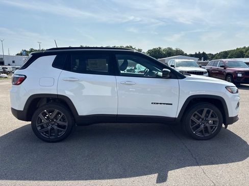 New 2026 Jeep Compass Limited AWD/4WD image 2