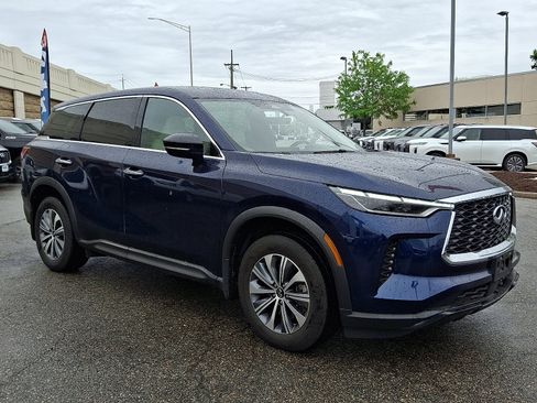 Used 2024 INFINITI QX60 Pure AWD/4WD image 3
