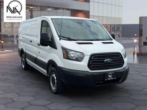 Used 2019 Ford Transit 250 130 Low Roof RWD image 3