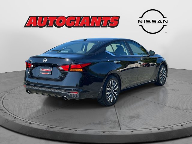 Used 2025 Nissan Altima 2.5 SV w/ SV Premium Package FWD image 4