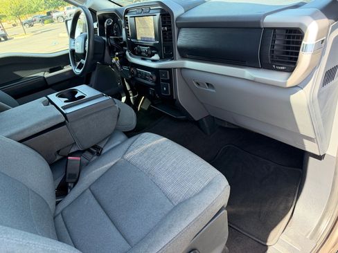 Used 2021 Ford F150 XLT AWD/4WD image 12