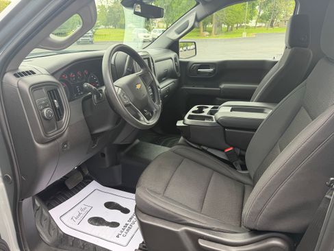 Used 2025 Chevrolet Silverado 1500 W/T w/ WT Value Package RWD image 16