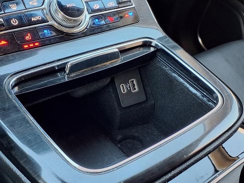 Used 2023 Lincoln Nautilus Reserve image 17