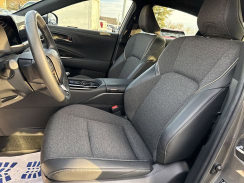 Used 2024 Toyota Crown XLE image 12