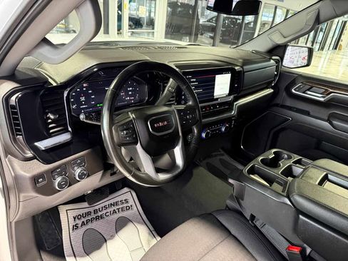 Used 2024 GMC Sierra 1500 SLE image 20