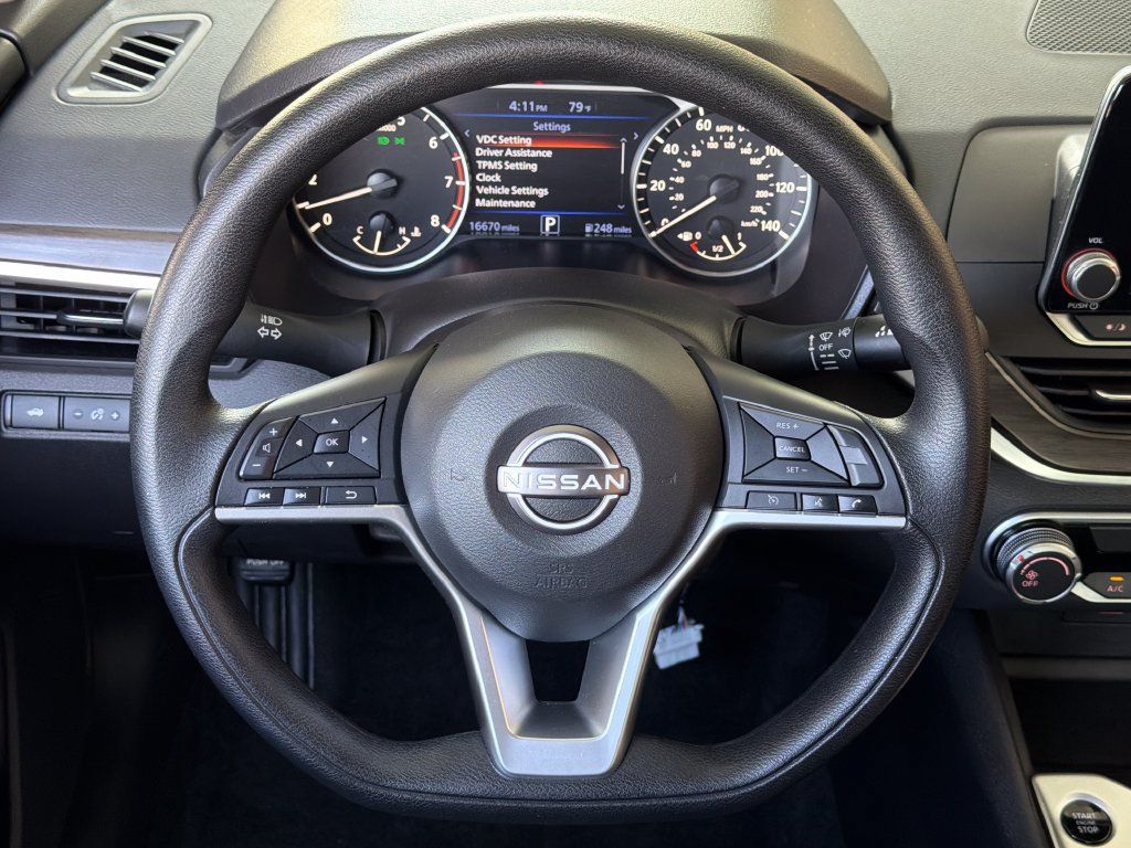 Used 2026 Nissan Altima 2.5 SV FWD image 4