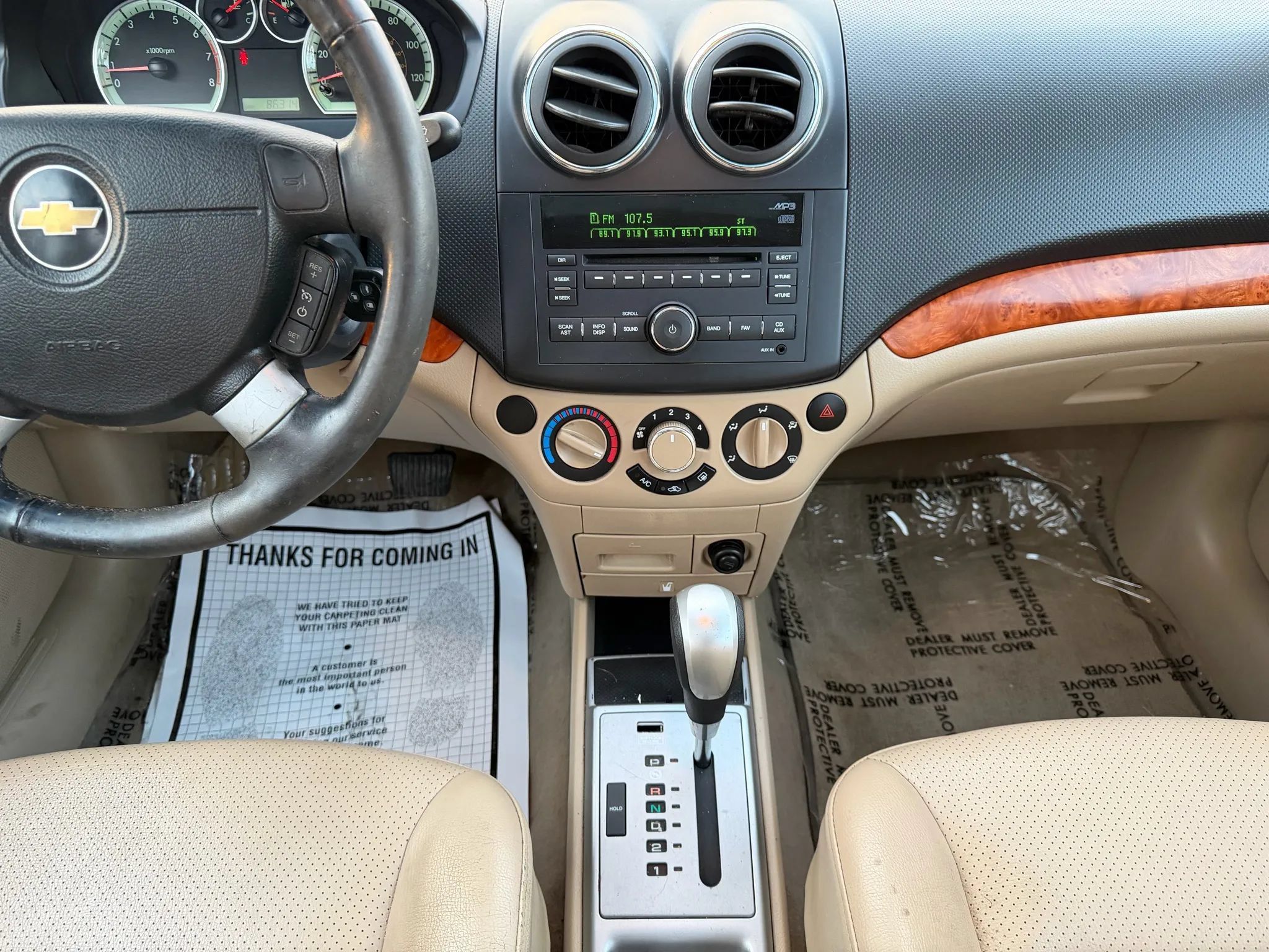 Used 2011 Chevrolet Aveo LT FWD image 22