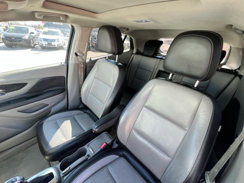 Used 2014 Buick Encore Premium image 32