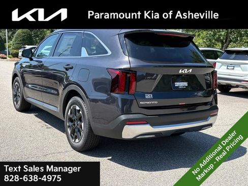 New 2026 Kia Sorento S w/ S Panoramic Sunroof Package FWD image 4