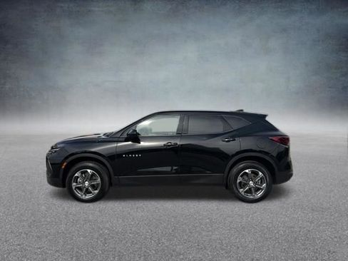 Used 2025 Chevrolet Blazer LT image 11