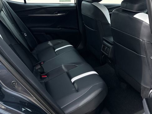 New 2026 Toyota Camry SE image 9