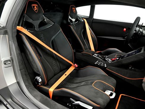 Used 2024 Lamborghini Huracan Sterrato AWD/4WD image 10