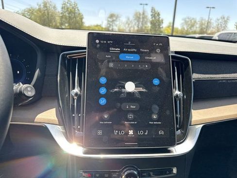 New 2025 Volvo XC90 B6 Plus w/ Protection Package Premier image 26