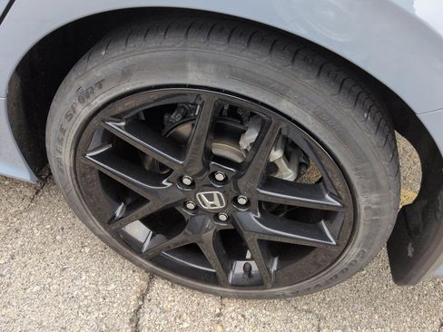 Used 2023 Honda Civic Sport image 5